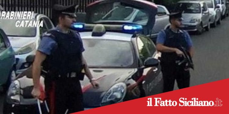Mascalucia. Studente va a scuola con un coltello nello zaino: denunciato