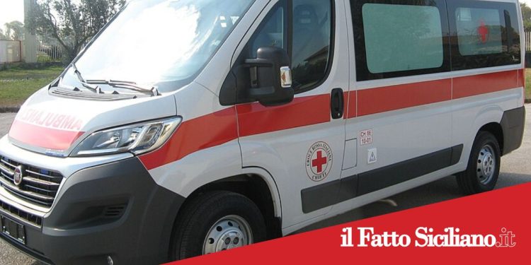 Siracusa. Anziano scivola e viene travolto da un pullman: morto 82enne