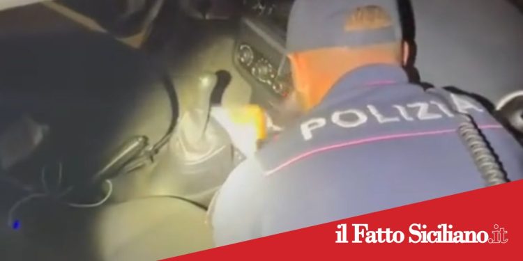 Catania.Oltre 200 grammi di droga nell’auto: arrestato