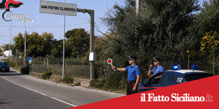 Prov. Catania. Ruba carta di credito e fa acquisti al chiosco vicino