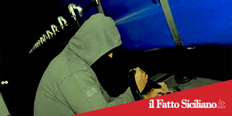 Belpasso. Sorpreso mentre ruba gasolio in un cantiere. Arrestato 25enne