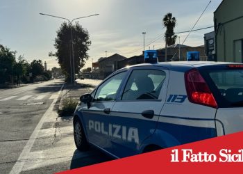 Catania .Senza patente, sperona per due volte la volante della Polizia