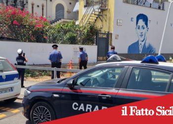 Riposto.Aveva imbrattato la targa dedicata a Franco Battiato: denunciato il responsabile