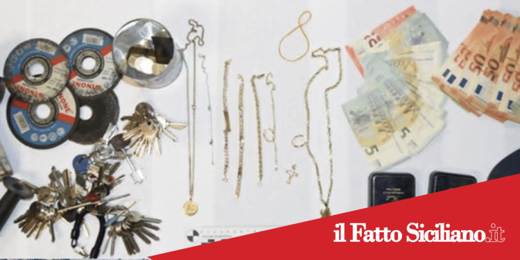 Ragusa. Beccati mentre rapinavano appartamento