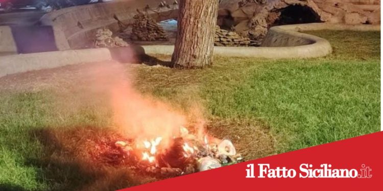 Catania. Appicca il fuoco nel giardino pubblico della fontana di Proserpina