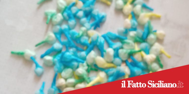 Catania. “Drive-in “della droga gestito da un 17enne. Arrestato