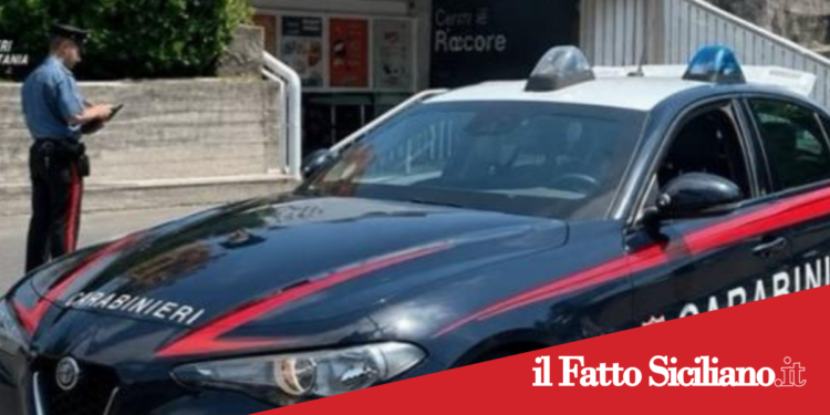 Santa Venerina. Ruba l’IPhone di un uomo al supermercato