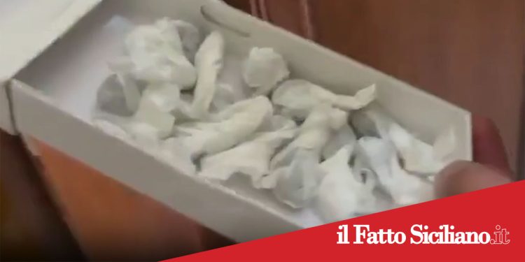 Catania. Arrestato giovanissimo pusher di 14 anni