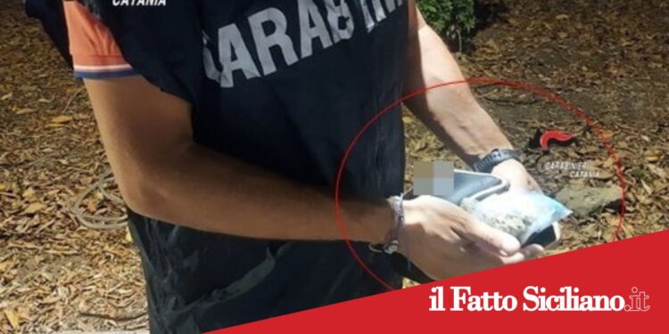 Prov.Catania. Scoperto con 120 dosi di droga nell’auto: denunciato 26enne
