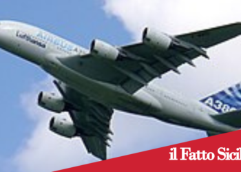 Etna.Leggera emissione di cenere: aeroporti di Catania e Comiso tornano a pieno regime