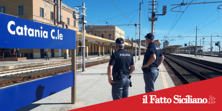 Catania. Aggredisce un poliziotto alla stazione