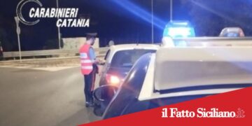 S. Giovanni la Punta, perde il controllo dell’auto e urta due veicoli in sosta