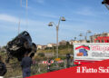 Adrano. Al via il recupero dell’auto precipitata dopo l’incidente