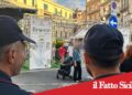Bronte. Infastidisce una coppia alla Sagra del Pistacchio, bloccato dagli agenti